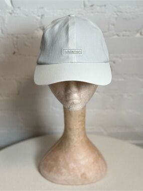 NWT LULULEMON Athletica Baller Hat Soft ** Embroidery Logo White